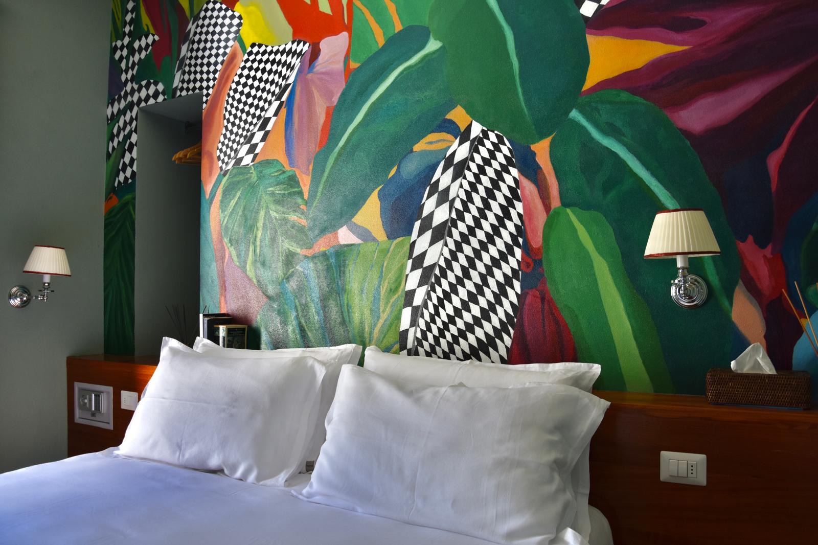 En-suitebadkamer met originele details bij Villino Rubini